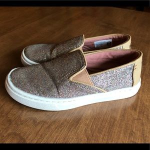 Toms Gold Iridescent Glimmer Youth Luca Slip On